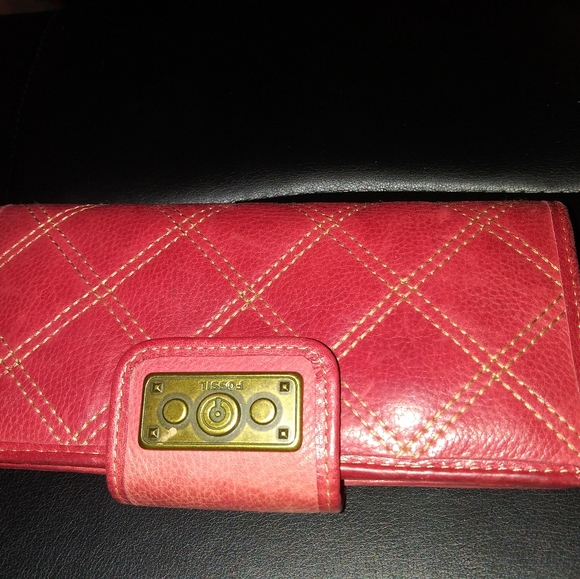 FOSSIL Wristlet - Picture 9 of 10